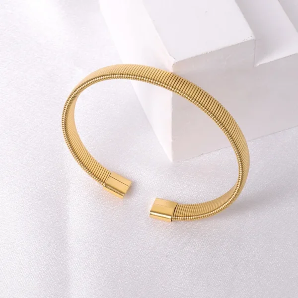 Casual Simple Style Solid Color Titanium Steel Bangle