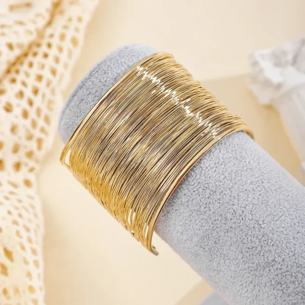 Retro Classic Style Geometry Bangle