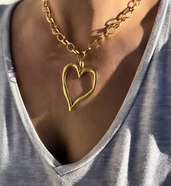Modern Sweet Heart Shape 16K Gold Plated Necklace