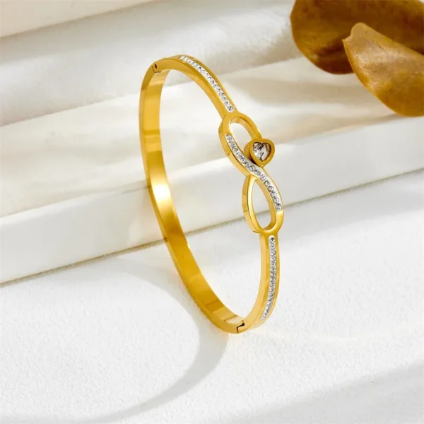 Elegant Infinity Heart Shape Rhinestones anti tarnish  bangle