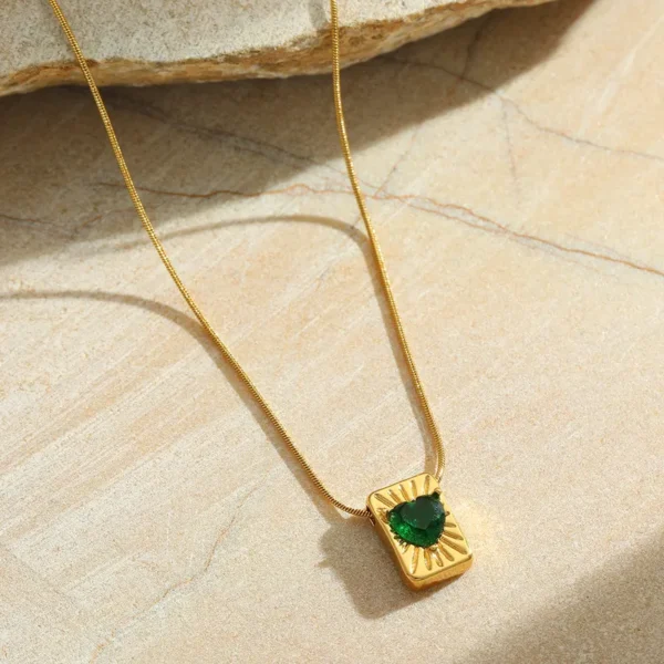 Cute Lady Geometric Heart Shape Zircon pendant Gold Plated withTwisted Rope Chain anti tarnish Necklace