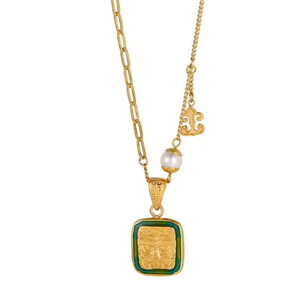 Classy & Sleek Green gem Charm anti tarnish necklace