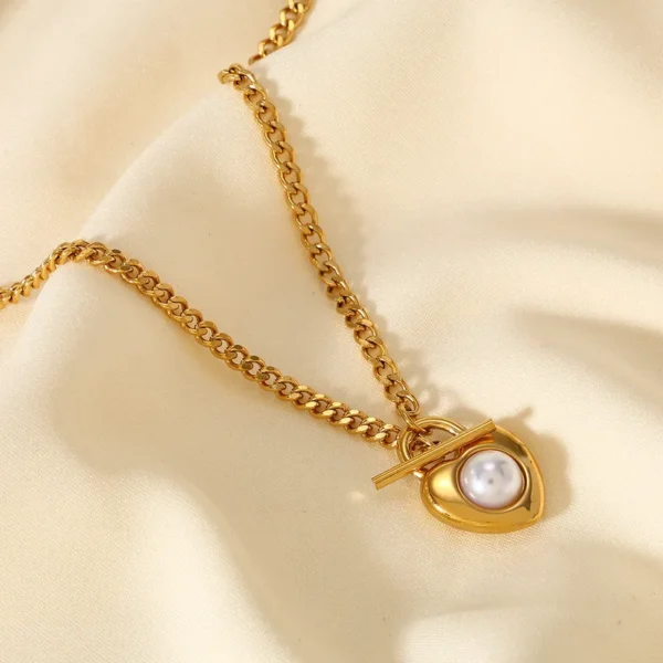 Elegant Cute Heart Shape with Pearl anti  tarnish  Gold Plated Necklace