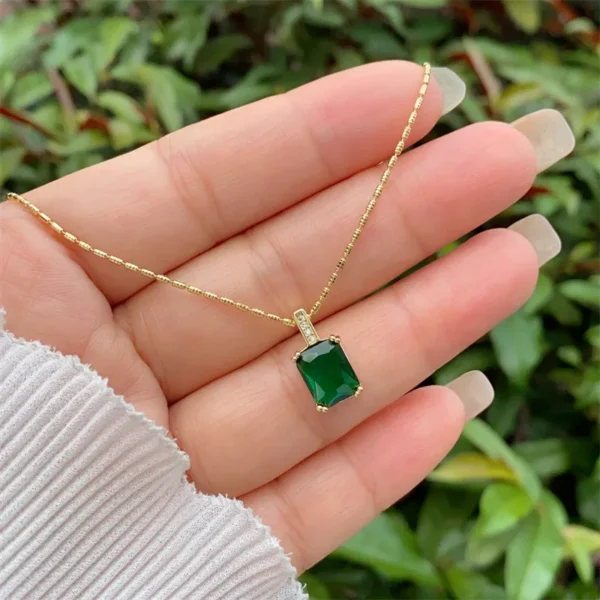 Elegant Classic Green Square pendant anti tarnish necklace