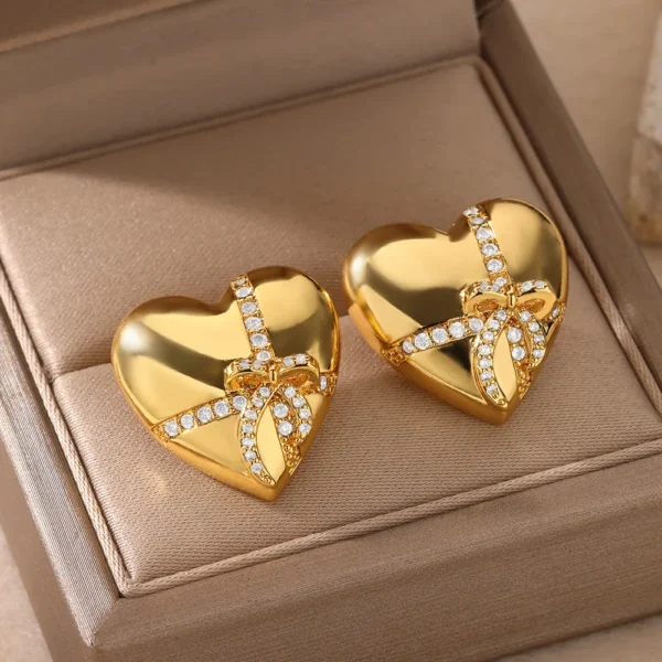 Romantict Gold Plated Crystal Zircon Heart Shaped Stud Earring